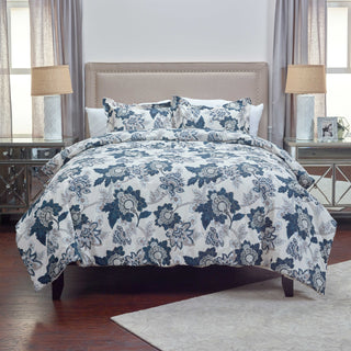 Rizzy BT3184 The Morrison Green Bedding Lifestyle Image