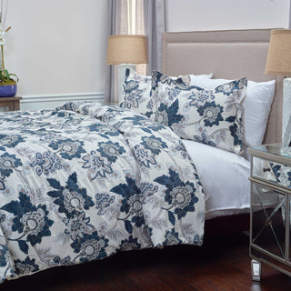 Rizzy BT3184 The Morrison Green Bedding Lifestyle Image