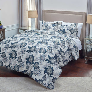 Rizzy BT3184 The Morrison Green Bedding Lifestyle Image