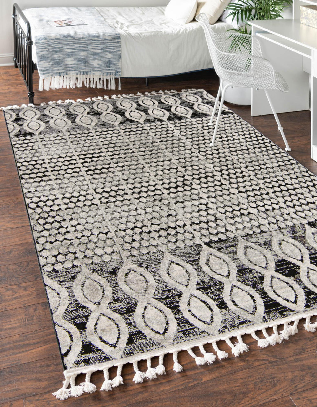 Unique Loom Cherokee T-CHRK1 Charcoal Area Rug Rectangle Lifestyle Image Feature