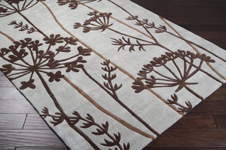 Surya Cosmopolitan COS-8812 Area Rug 5x8 Corner Feature