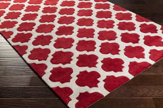 Surya Cosmopolitan COS-9238 Area Rug 5x8 Corner Feature
