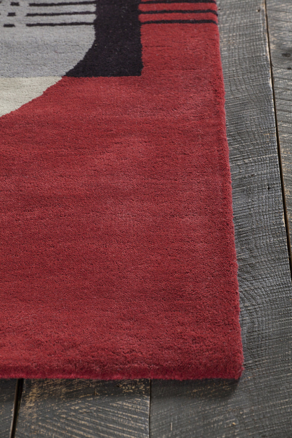 Chandra Daisa DAI-25 Area Rug Corner Shot Feature