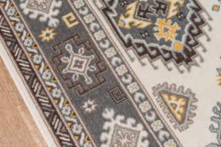 Momeni Dakota DAK10 Beige Area Rug Close up