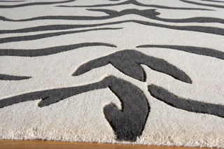 Momeni Deco DC-18 Charcoal Area Rug Closeup