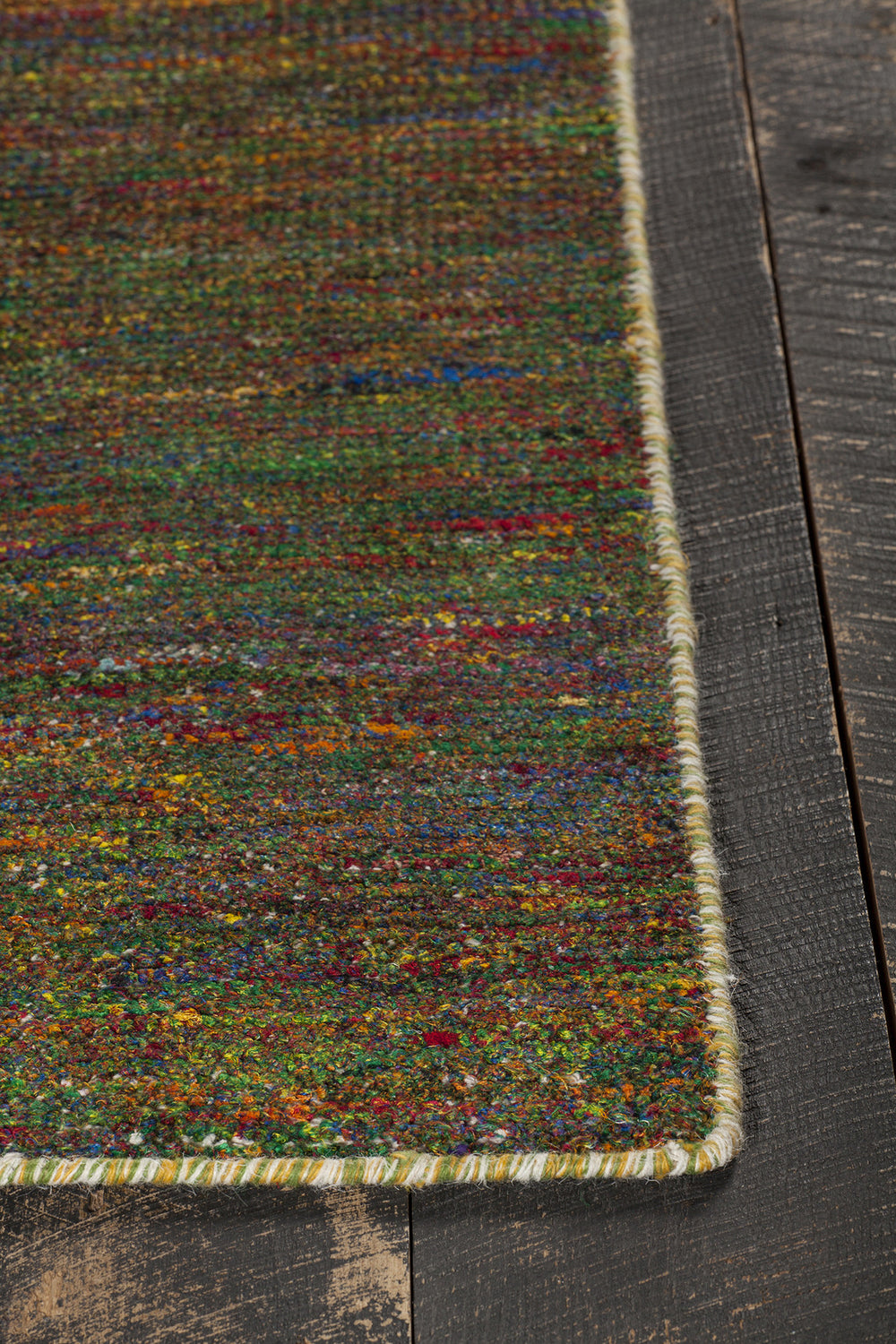 Chandra Dexia DEX-33801 Area Rug Corner Shot Feature