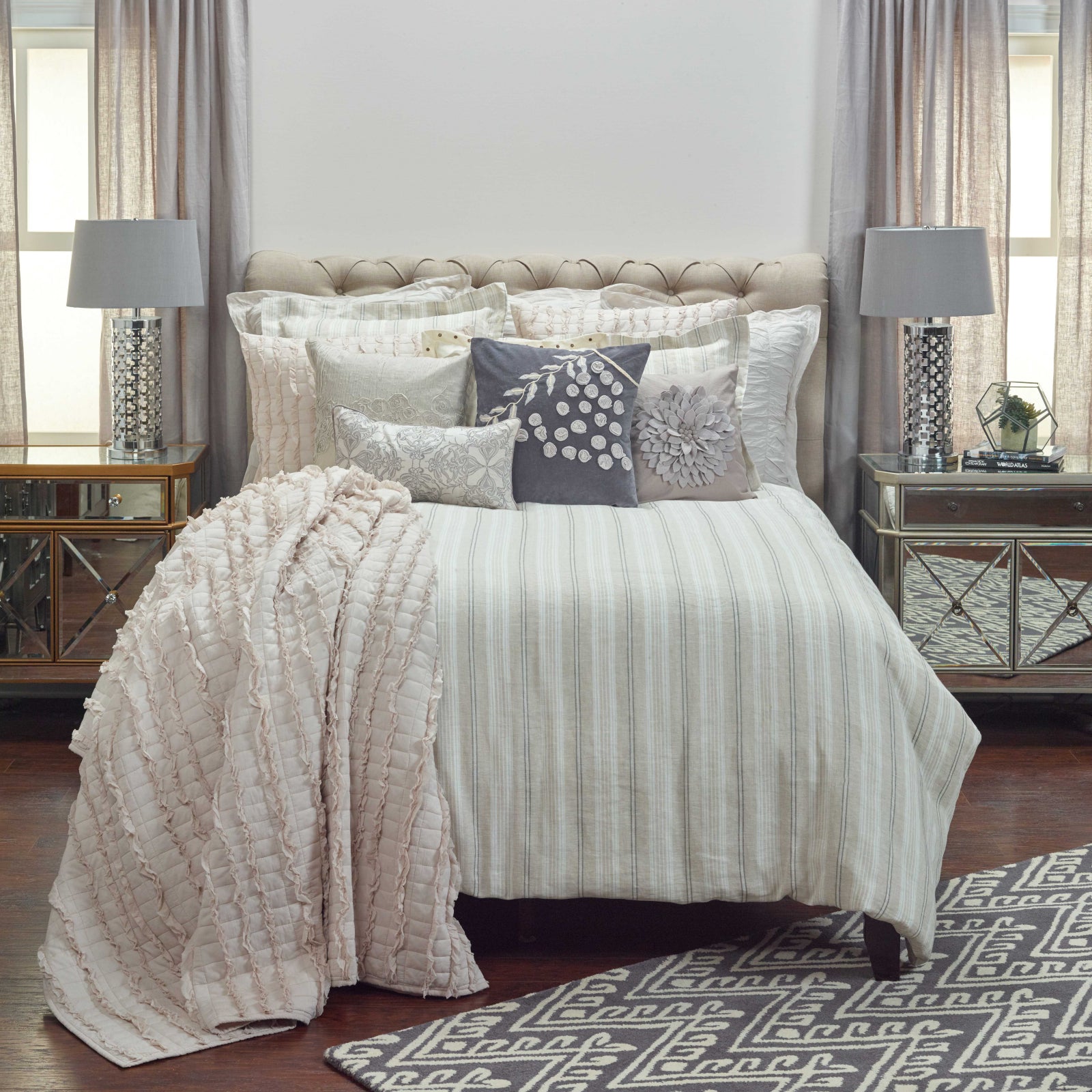 Rizzy BT3012 Adeline Ivory Bedding main image