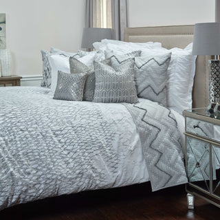 Rizzy BT4220 Swank White Bedding