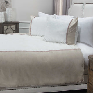 Rizzy BT4443 Wilmington Mill Natural Ivory Bedding Lifestyle Image