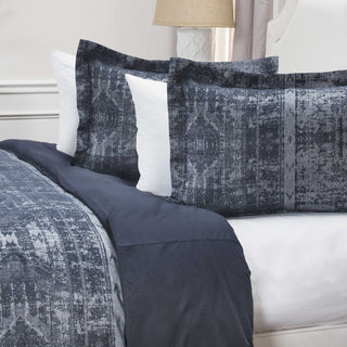 Rizzy BT4467 Winston Willow Indigo Bedding Lifestyle Image