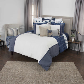 Rizzy BT4535 Wilmington Mill Indigo White Bedding Lifestyle Image Feature