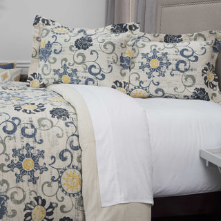 Rizzy BT4582 Deja Indigo Bedding Lifestyle Image