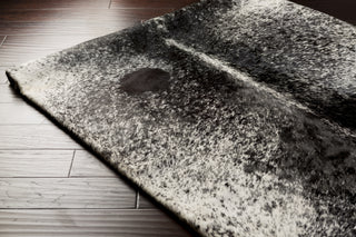 Surya Easton EAS-4000 Area Rug Corner Shot