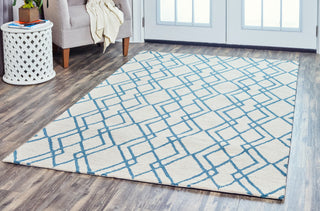 Rizzy Arden Loft-Easley Meadow EM9414 Light Gray Area Rug  Feature