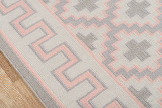 Momeni Thompson Brookline Pink Area Rug by Erin Gates Closeup Image