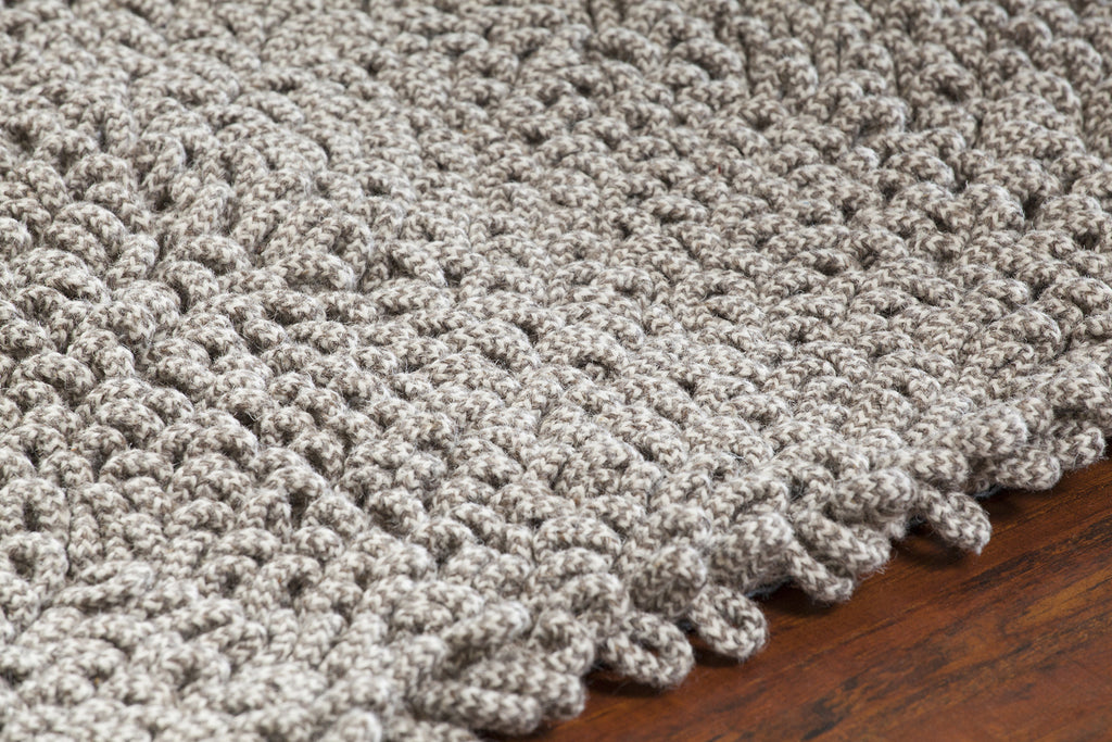 Chandra Evelyn EVE-38601 Area Rug Detail Feature