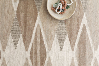 Loloi Evelina EVE-04 Taupe/Bark Area Rug Close Up