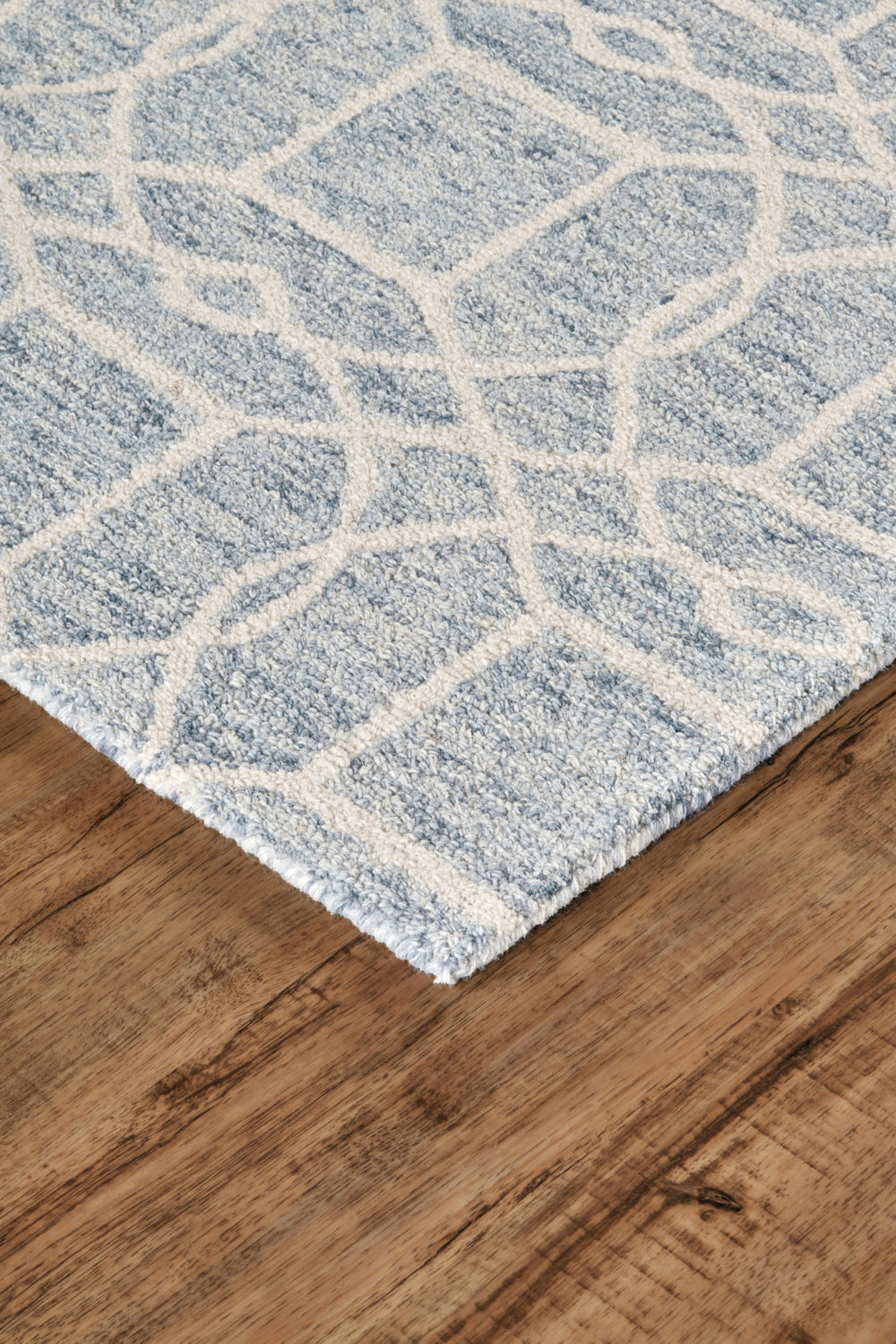 Feizy Rhett I8074 Gray/Ivory Area Rug Lifestyle Image Feature