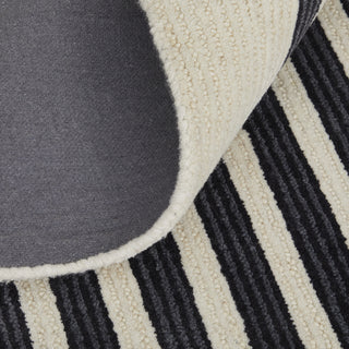 Feizy Maguire 8900F Ivory/Black Area Rug Detail Image