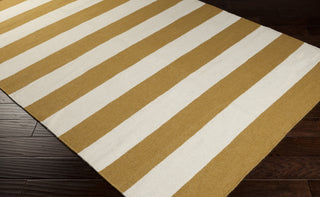 Surya Frontier FT-294 Area Rug 5x8 Corner Feature
