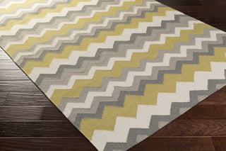 Surya Frontier FT-600 Area Rug 5x8 Corner Feature
