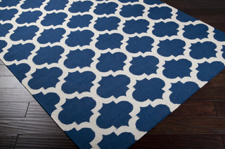 Surya Frontier FT-84 Area Rug 5x8 Corner Feature