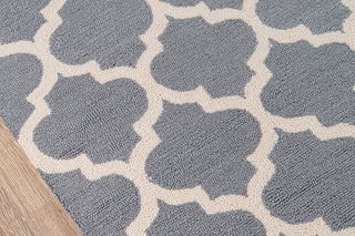 Momeni Geo GEO-4 Grey Area Rug Corner Shot