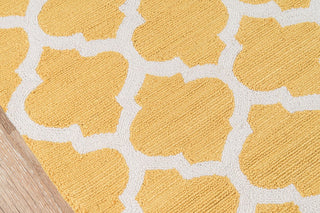 Momeni Geo GEO-4 Yellow Area Rug Corner Shot