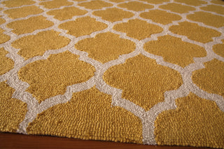 Momeni Geo GEO-4 Yellow Area Rug Closeup