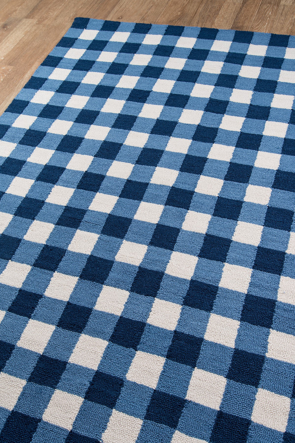 Momeni Geo GEO31 Blue Area Rug Corner Image Feature