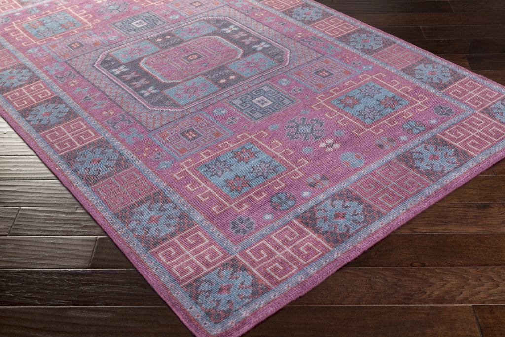 Surya Greta GRT-1001 Area Rug Corner Shot Feature