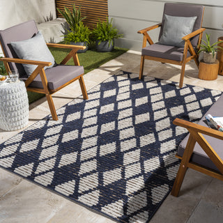 Surya Greenwich GWC-2338 Area Rug Room Scene Feature