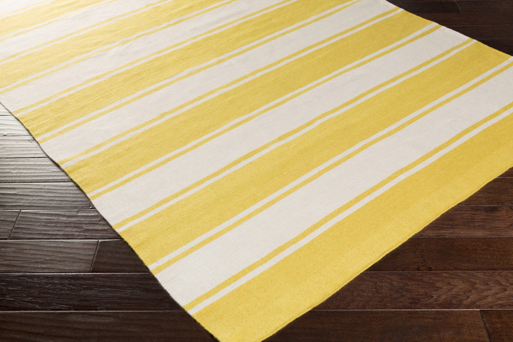 Surya Habersham HAB-8005 Area Rug Corner Shot Feature