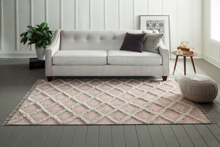 Momeni Harper HAR-1 Pink Area Rug Room Image Feature