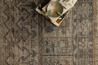 Loloi Heirloom HQ-06 Bone/Charcoal Area Rug Close Up