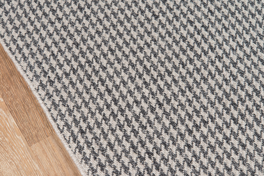 Momeni Houndstooth HOU-C Charcoal Area Rug – Incredible Rugs and Decor
