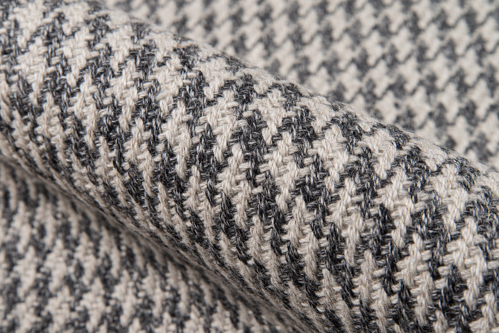 Momeni Houndstooth HOU-C Charcoal Area Rug – Incredible Rugs and Decor