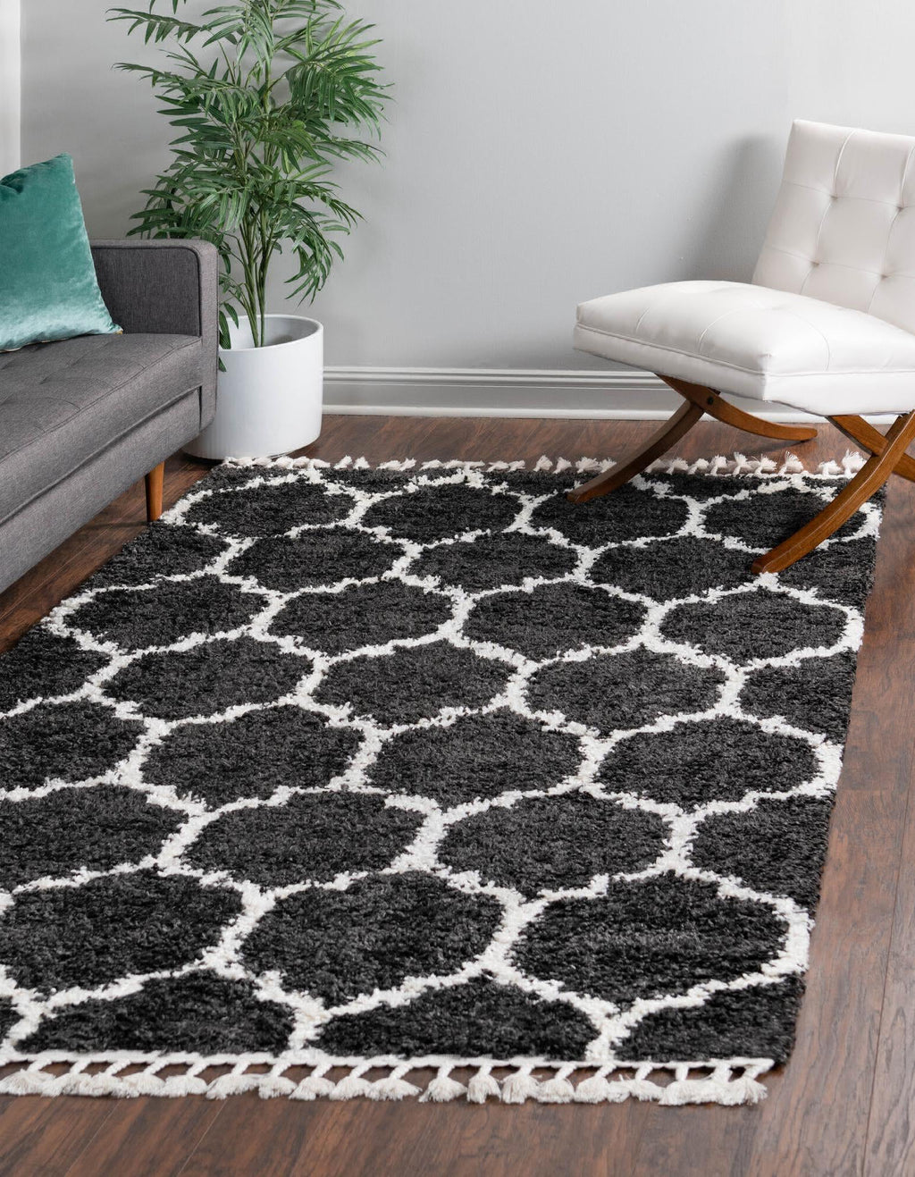 Unique Loom Hygge Shag T-HYGE1 Black and White Area Rug Rectangle Lifestyle Image Feature