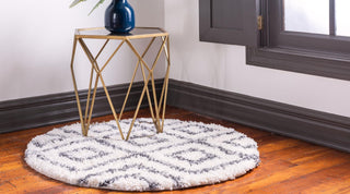 Unique Loom Hygge Shag T-HYGE2 Ivory Area Rug Round Lifestyle Image