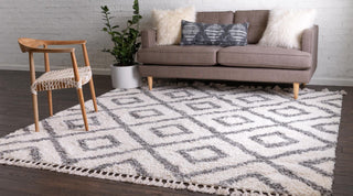 Unique Loom Hygge Shag T-HYGE2 Ivory Area Rug Square Lifestyle Image