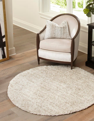 Unique Loom Hygge Shag T-HYGE3 Ivory Area Rug Round Lifestyle Image