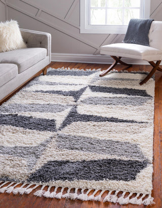 Unique Loom Hygge Shag T-LAGOM6 Gray Area Rug Rectangle Lifestyle Image Feature