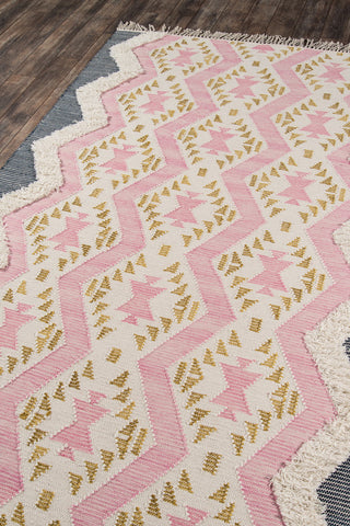 Momeni Indio IND-1 Pink Area Rug by Novogratz Corner Image Feature