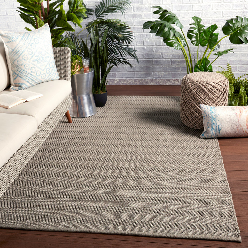 Jaipur Living Altitude Saeler ALD01 Gray Area Rug Lifestyle Image Feature