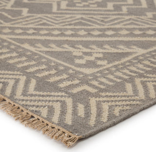 Jaipur Living Batik Yao BAT04 Gray/Off-White Area Rug