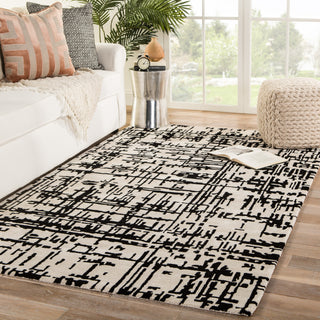 Jaipur Living Clayton Pals CLN15 Cream/Black Area Rug Lifestyle Image Feature