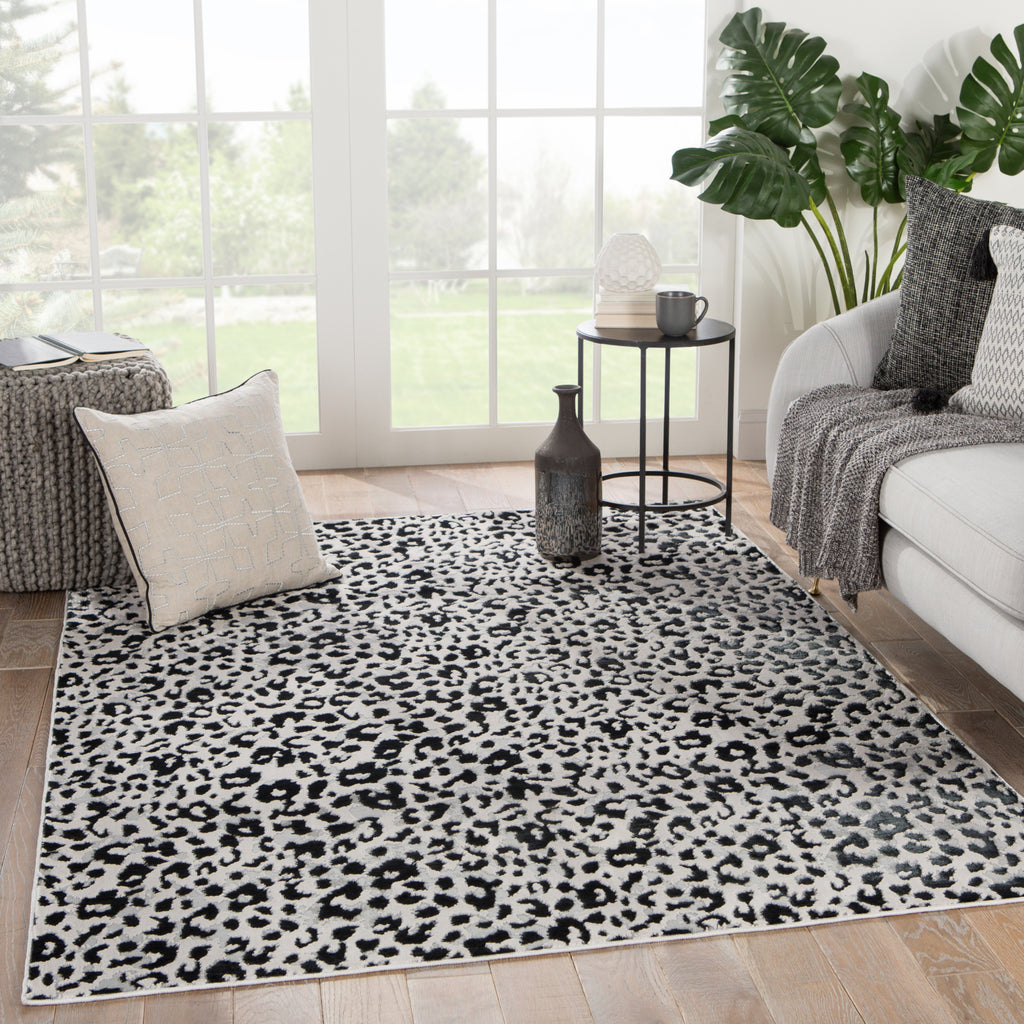 Jaipur Living Catalyst Fauve CTY07 Gray/Black Area Rug Lifestyle Image Feature