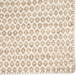 Jaipur Living Enclave Pompano ENC04 Beige/Ivory Area Rug Corner Close Up Image