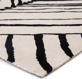 Jaipur Living Etho Gemma ENK10 White/Black Area Rug by Nikki Chu Corner Image