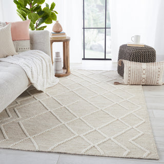 Jaipur Living Plateau Moab PLT01 Light Gray/Ivory Area Rug Lifestyle Image Feature